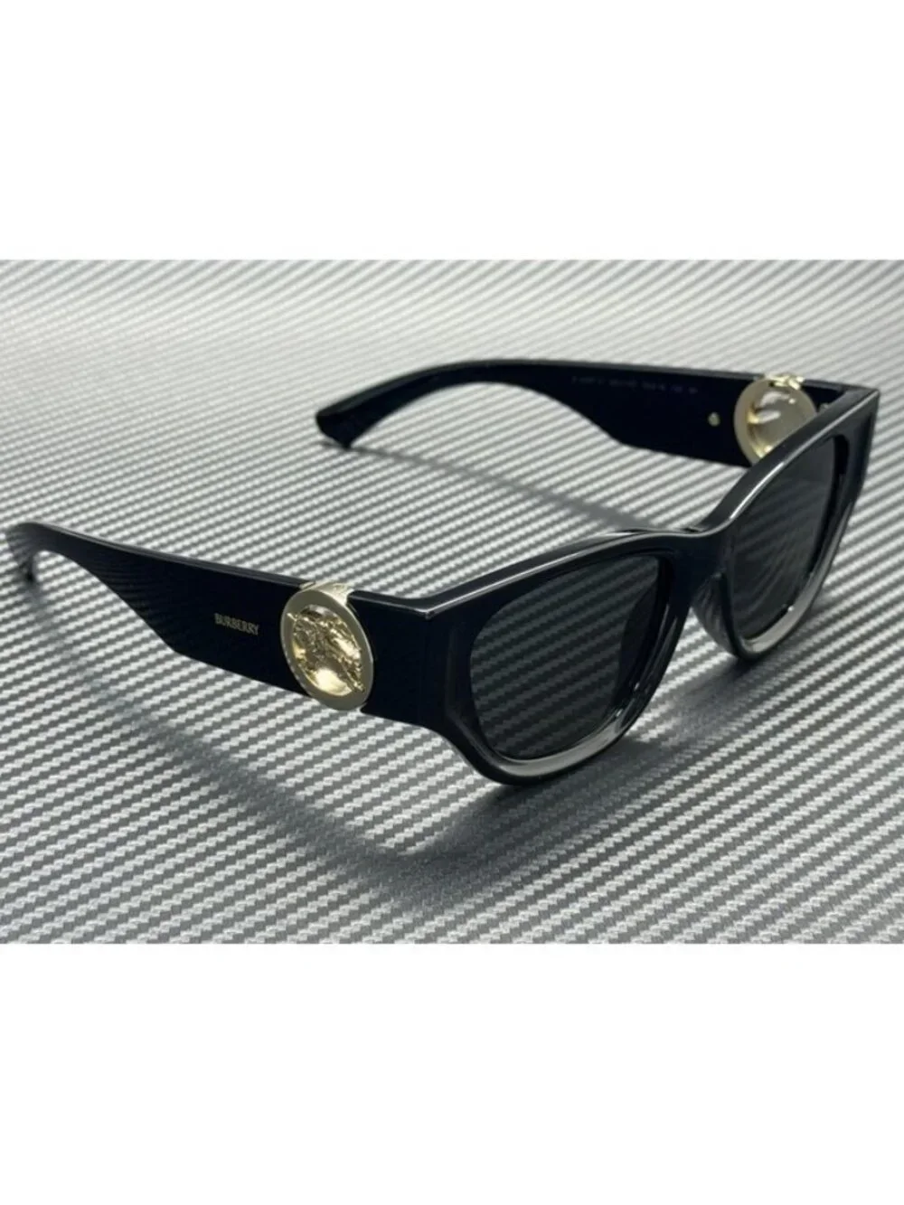 New Burberry Women Black Sunglasses -18-135